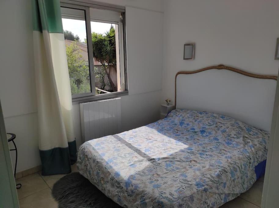 Joli Appartement Avec Cour Prive A 5 Minutes A Pied De La Plage Sanary-sur-Mer Eksteriør bilde